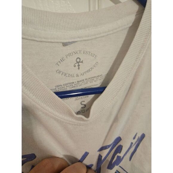 T-Shirt prince womens size small - Picture 4 of 4